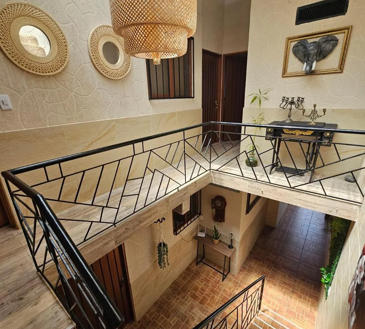 לינה וארוחת בוקר קאלי Casa Alcor
